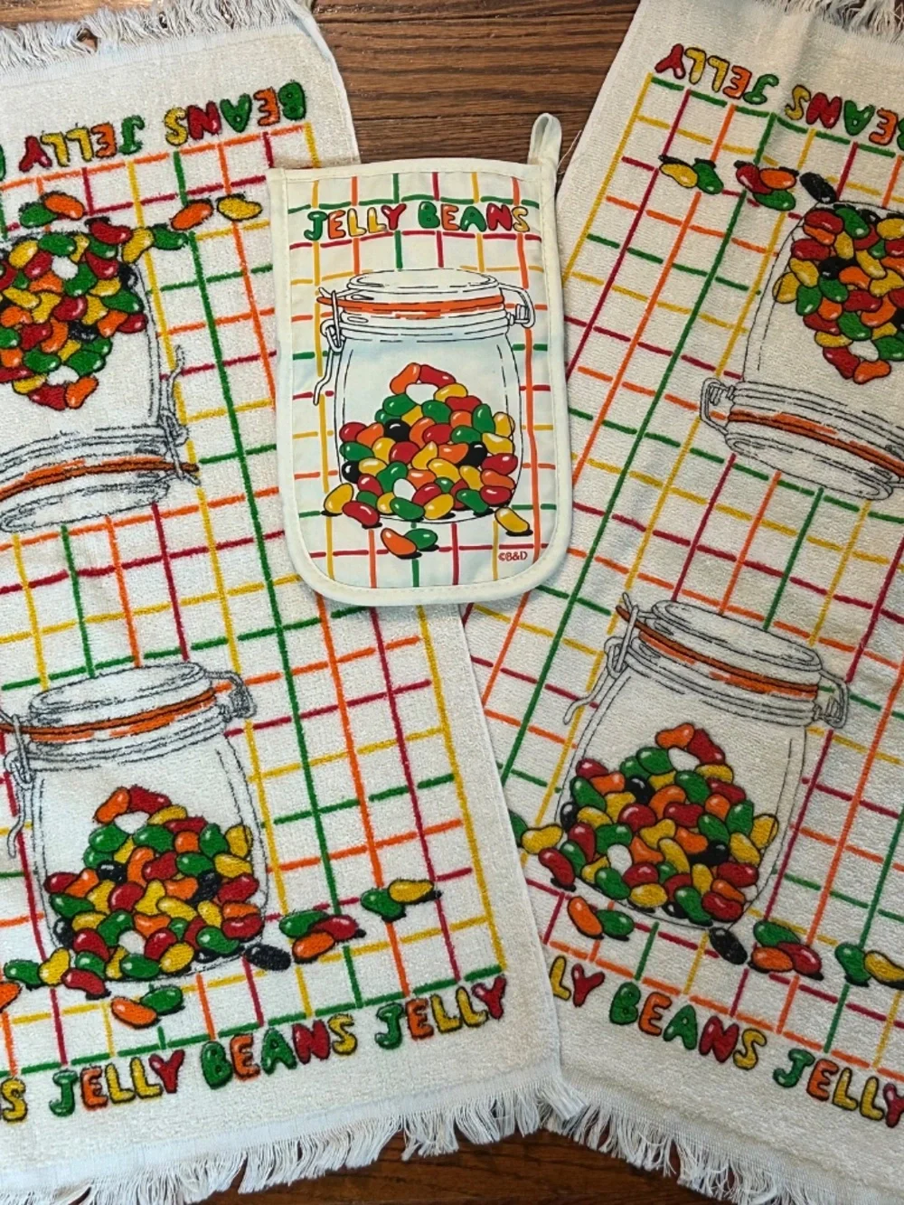 Vintage JELLY BEANS Kitchen Towel and Oven Mitt Set Kitsch